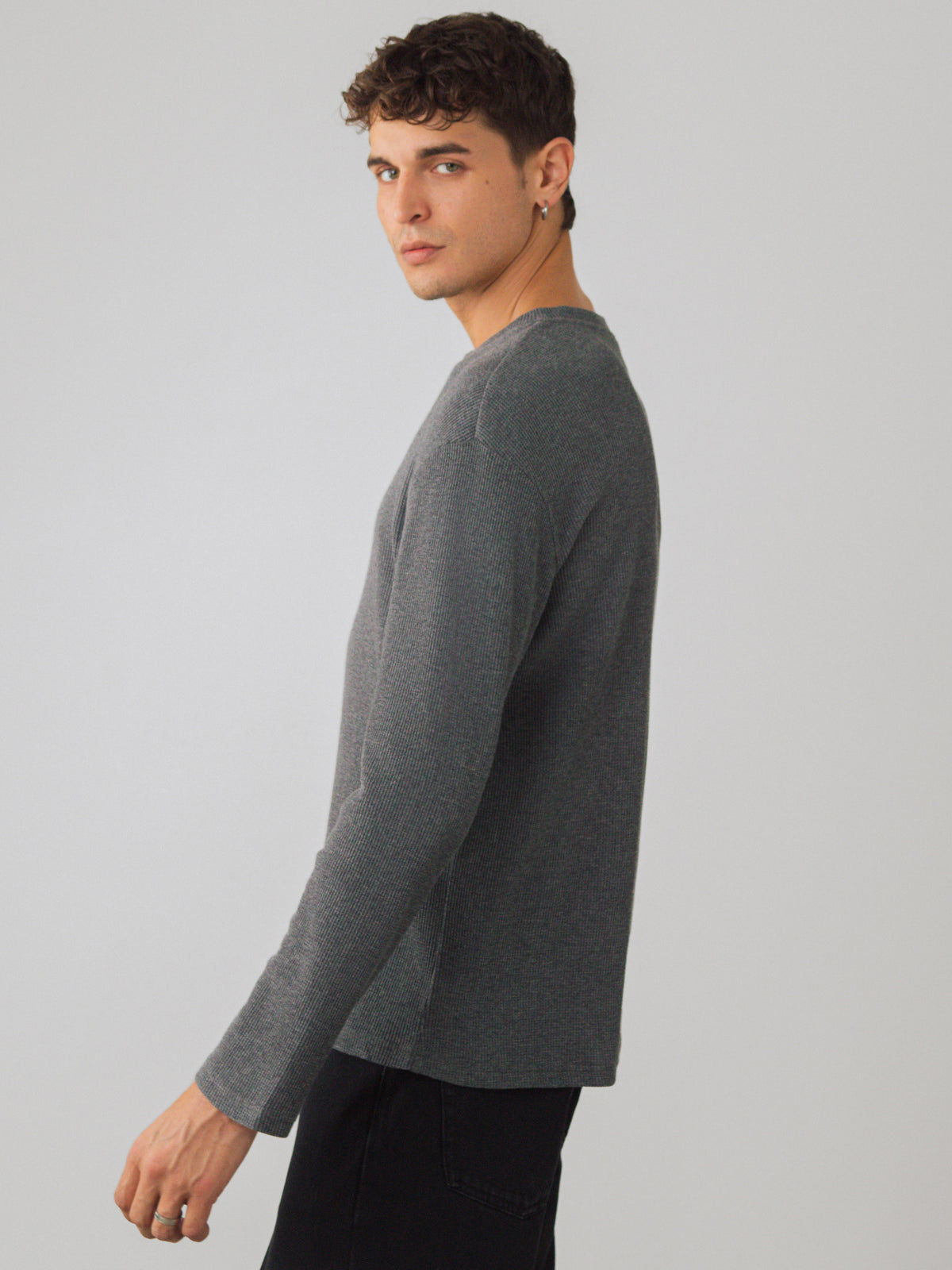 Langes Henley-Shirt