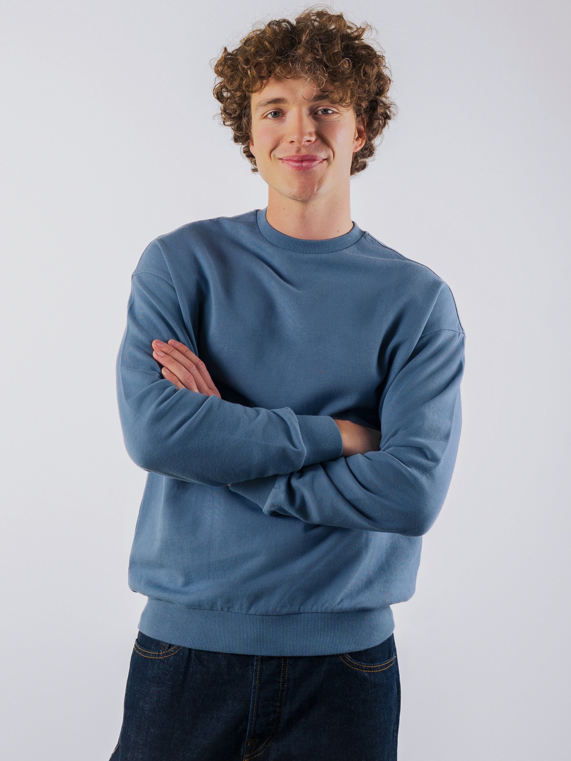 Leichter Pullover mit Rundhalsausschnitt