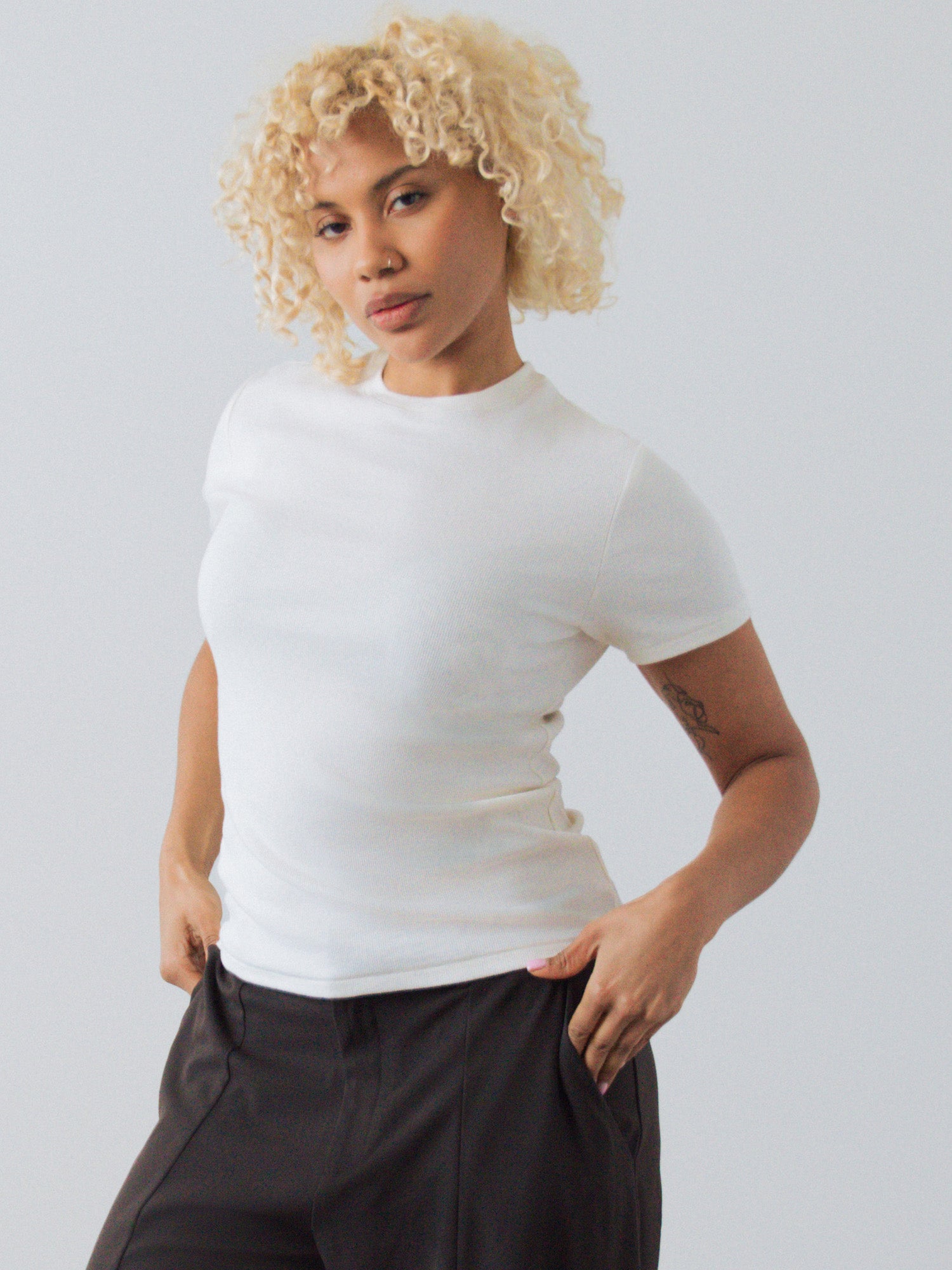Geripptes Slim Fit T-Shirt