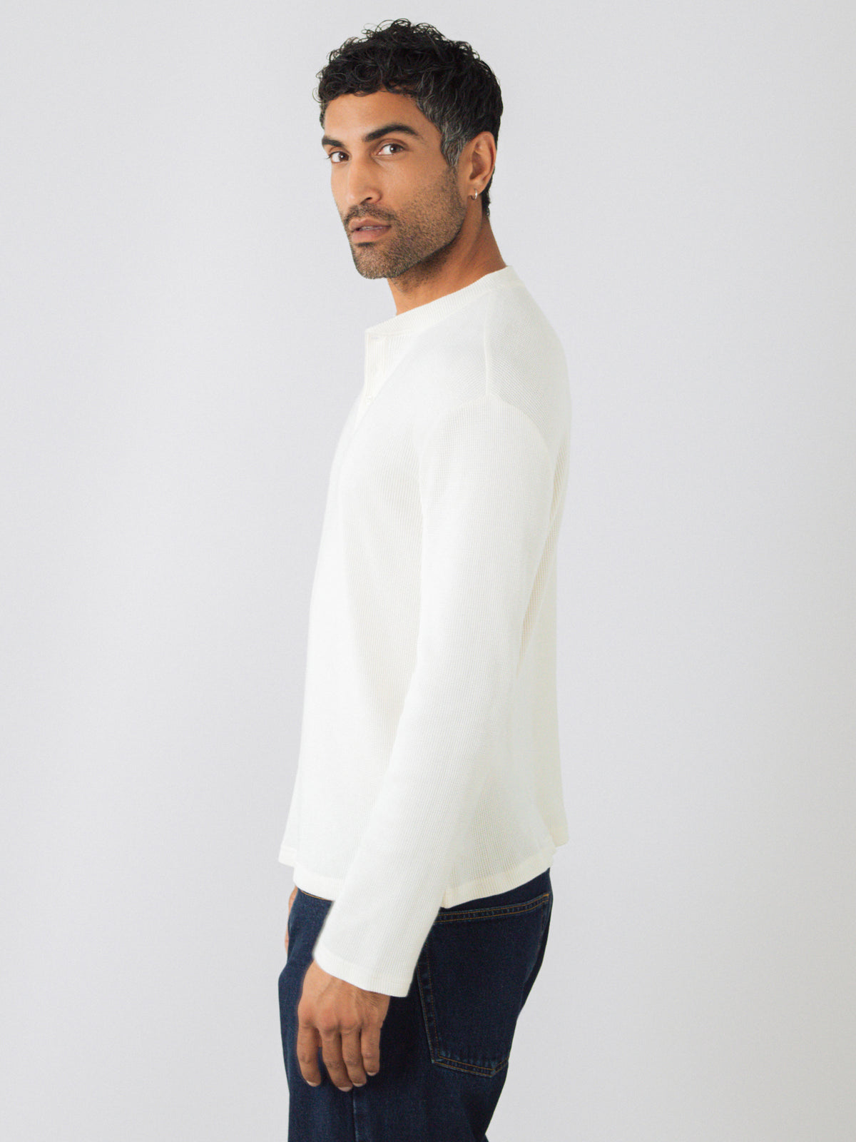 Langes Henley-Shirt